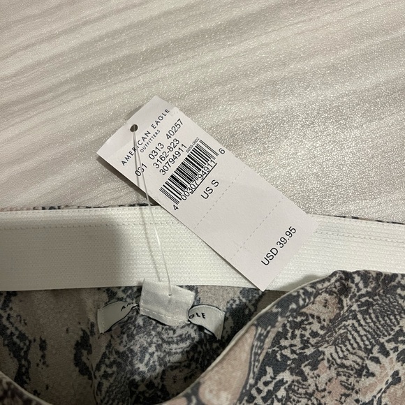 American Eagle new with tags snake skin skirt - Picture 4 of 5